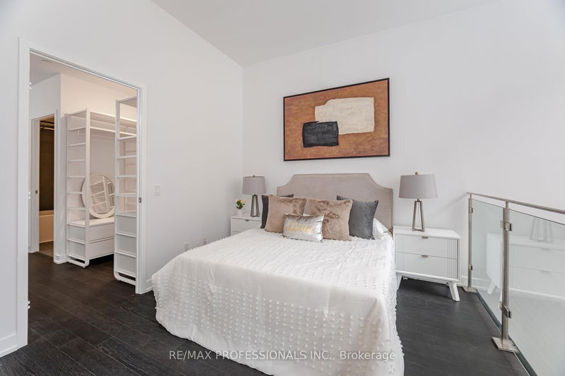 Preview image for 1030 King St #103, Toronto