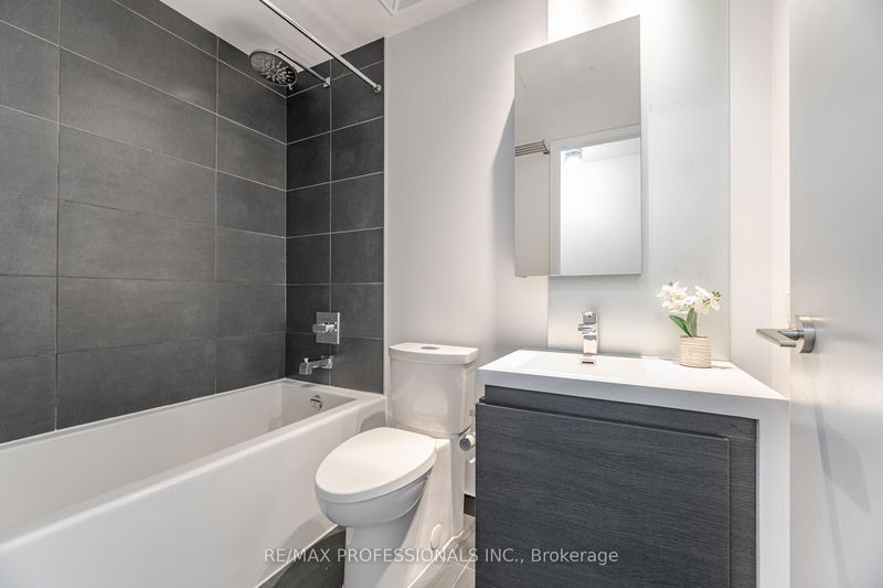Preview image for 1030 King St #103, Toronto