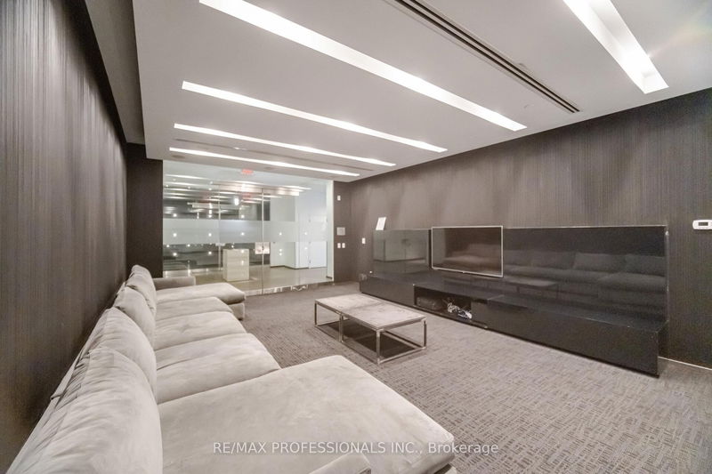 Preview image for 1030 King St #103, Toronto