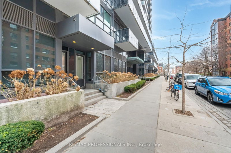 Preview image for 1030 King St #103, Toronto