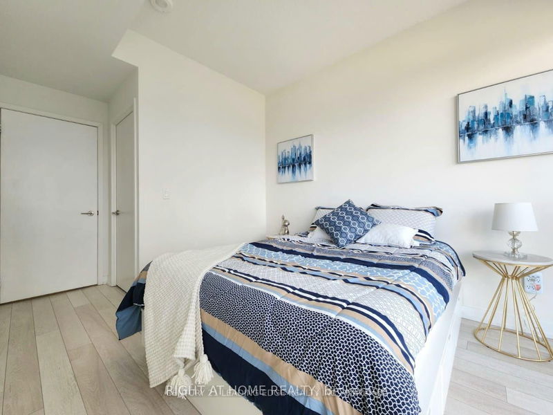Preview image for 115 Mcmahon Dr #2903, Toronto
