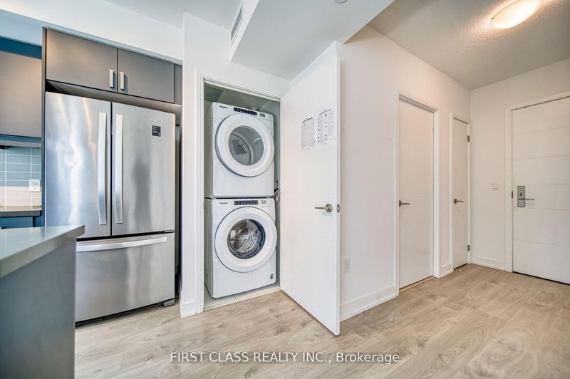 Preview image for 50 Wellesley St E #2601, Toronto