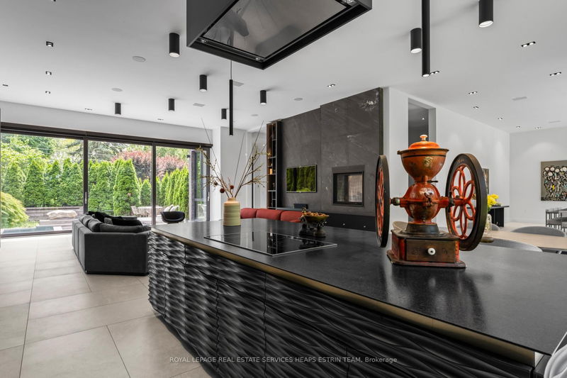 Preview image for 108 Stratford Cres, Toronto