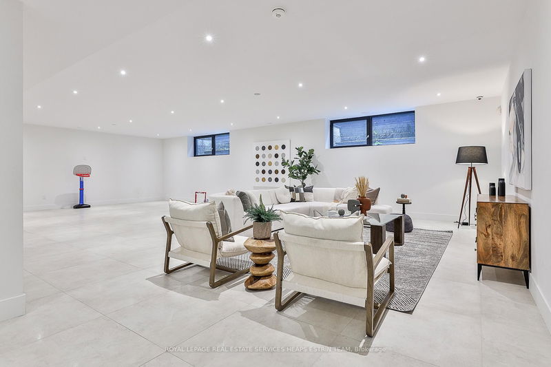 Preview image for 108 Stratford Cres, Toronto