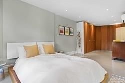 Preview image for 18 Woodlawn Ave W, Toronto