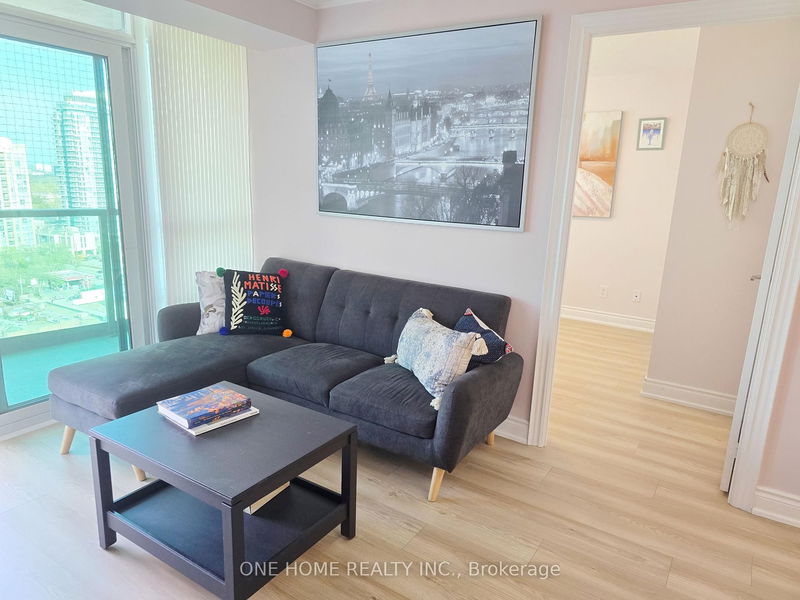 Preview image for 15 Greenview Ave #1804, Toronto