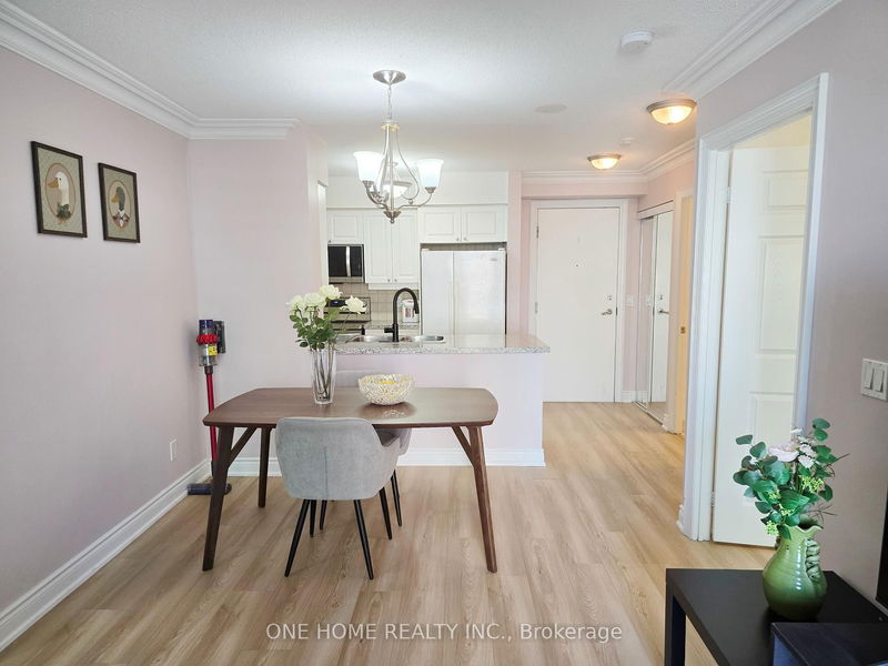 Preview image for 15 Greenview Ave #1804, Toronto
