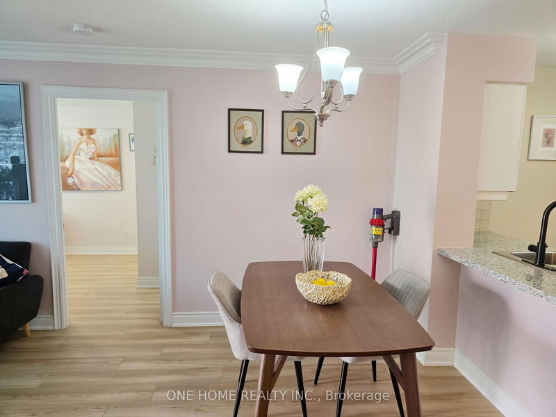 Preview image for 15 Greenview Ave #1804, Toronto