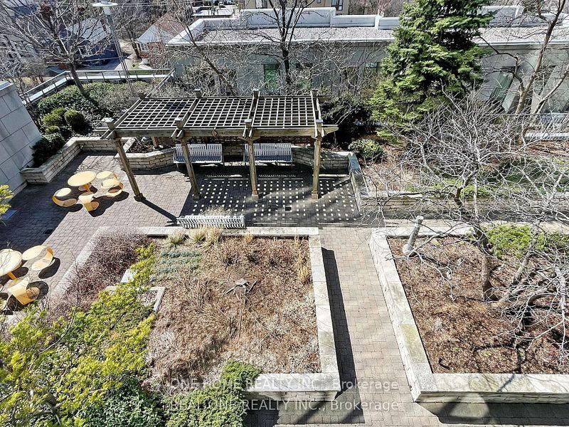 Preview image for 15 Greenview Ave #1804, Toronto