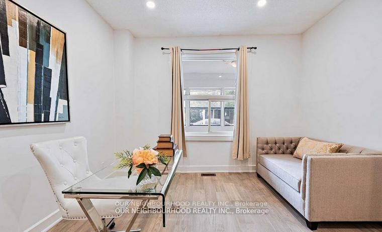 Preview image for 243 Lippincott St, Toronto