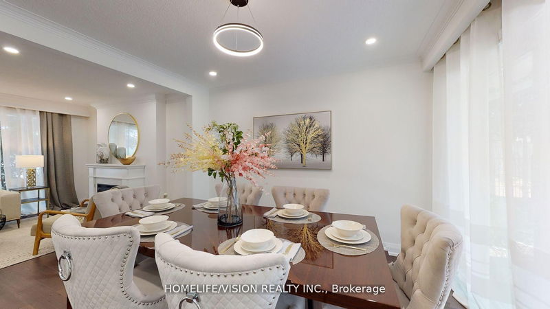 Preview image for 12 Flaremore Cres, Toronto