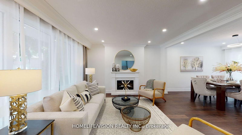 Preview image for 12 Flaremore Cres, Toronto