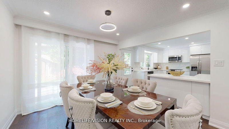 Preview image for 12 Flaremore Cres, Toronto