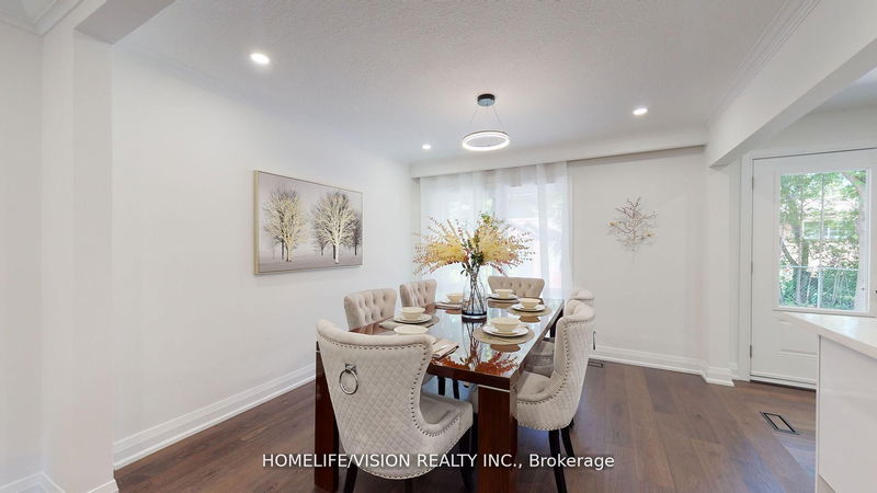Preview image for 12 Flaremore Cres, Toronto