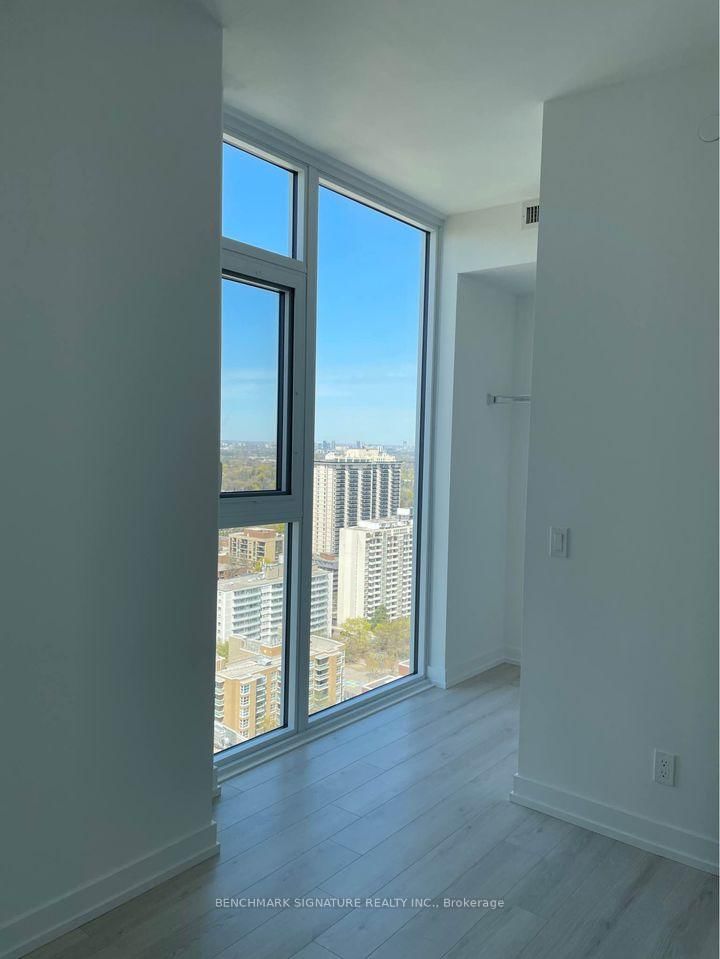 Preview image for 33 Helendale Ave #2303, Toronto