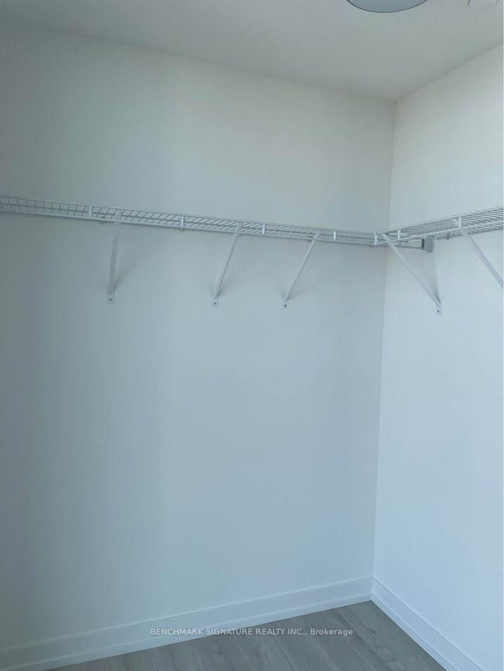 Preview image for 33 Helendale Ave #2303, Toronto
