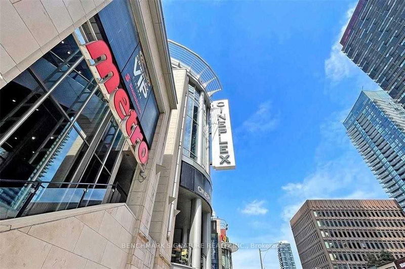 Preview image for 33 Helendale Ave #2303, Toronto