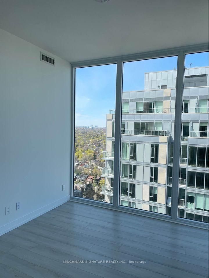 Preview image for 33 Helendale Ave #2303, Toronto