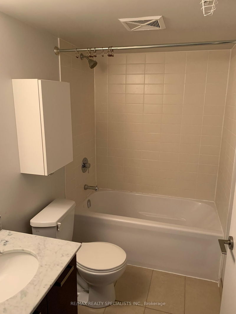 Preview image for 36 Lisgar St #522W, Toronto