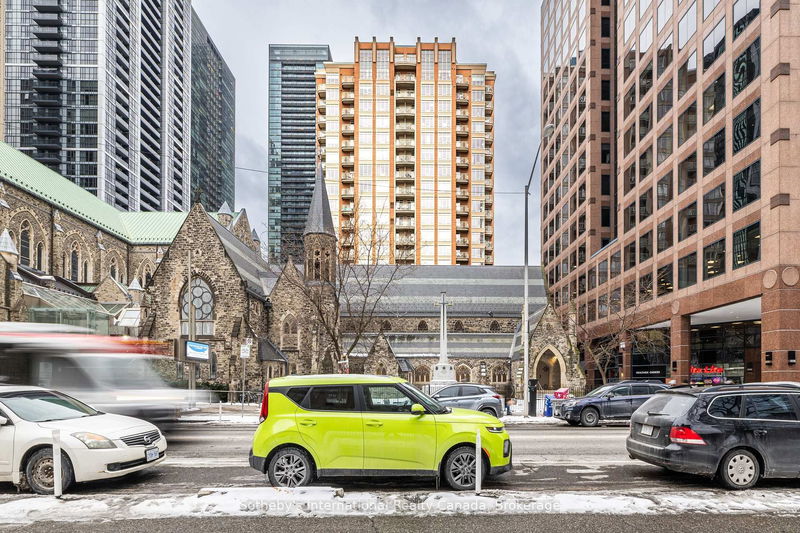 Preview image for 100 Hayden St #901, Toronto