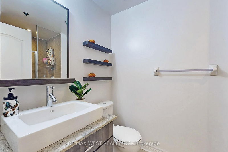 Preview image for 2756 Old Leslie St #808, Toronto