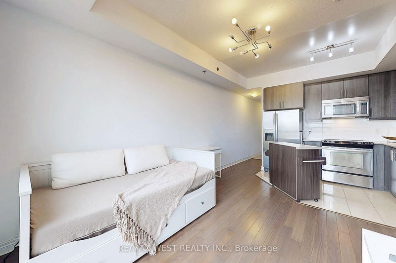 Preview image for 2756 Old Leslie St #808, Toronto