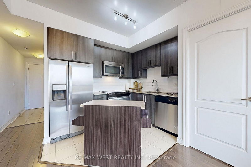 Preview image for 2756 Old Leslie St #808, Toronto