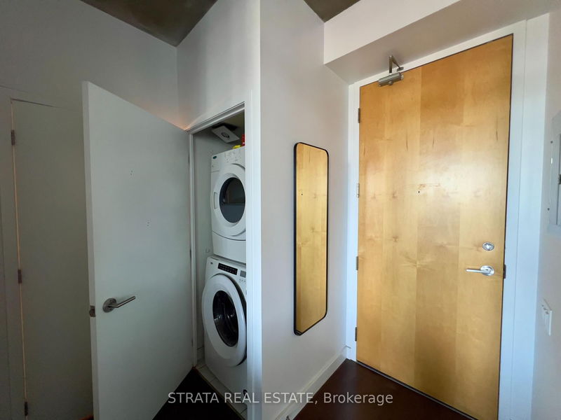 Preview image for 33 Mill St #804, Toronto
