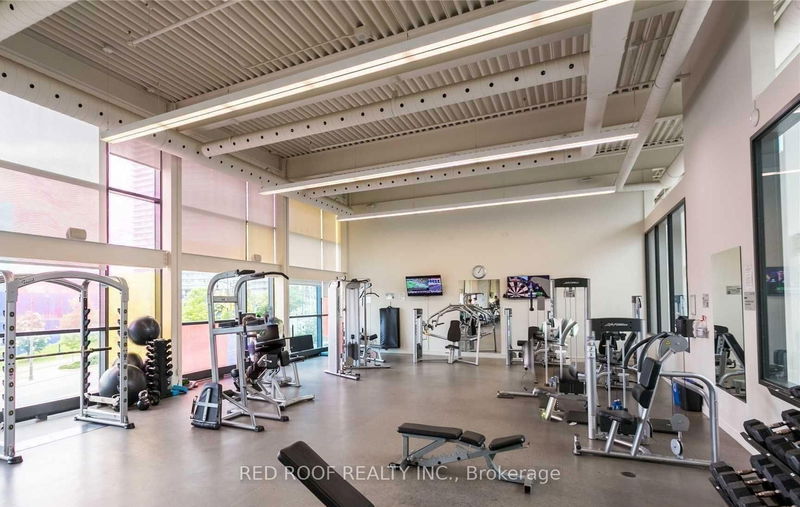 Preview image for 33 Singer Crt #711, Toronto