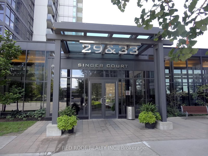 Preview image for 33 Singer Crt #711, Toronto
