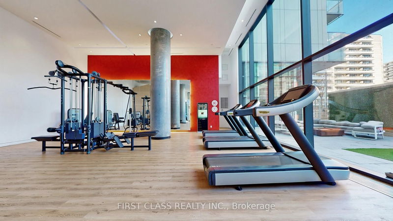 Preview image for 185 Roehampton Ave #1606, Toronto