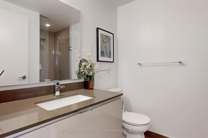 Preview image for 200 Bloor St W #2105, Toronto