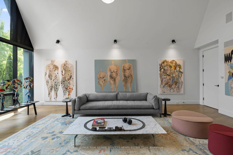 Preview image for 108 Stratford Cres, Toronto
