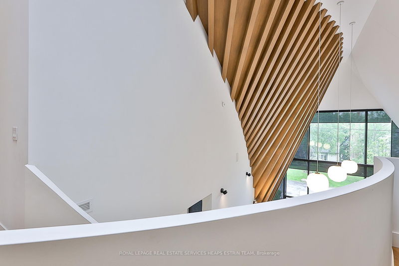 Preview image for 108 Stratford Cres, Toronto