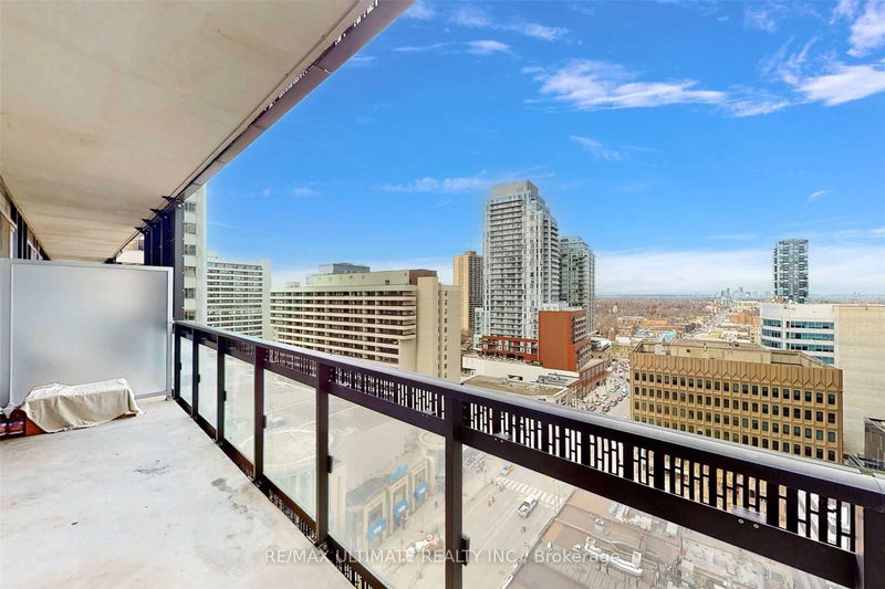 Preview image for 8 Eglinton Ave E #1307, Toronto
