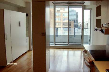 Preview image for 111 Elizabeth St #1623A, Toronto