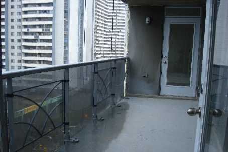 Preview image for 225 Wellesley St E #809, Toronto