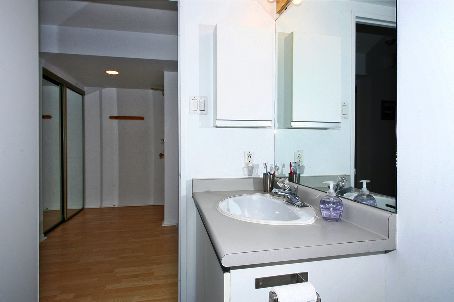 Preview image for 92 King St E #619, Toronto