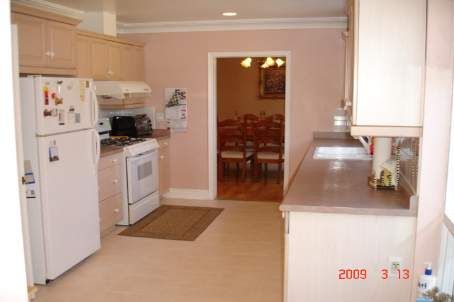 Preview image for 6 Stubbs Dr, Toronto