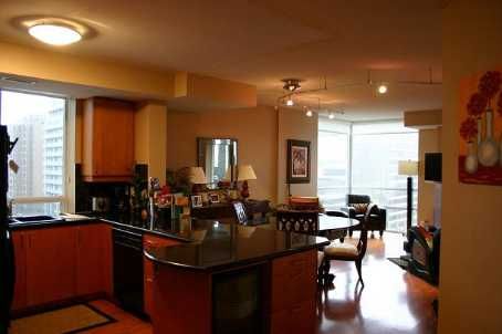 Preview image for 20 Collier St #1008, Toronto