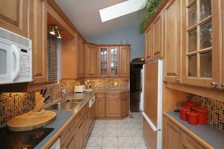 Preview image for 19 Southvale Dr, Toronto