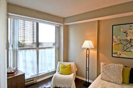 Preview image for 77 Harbour Sq #1004, Toronto