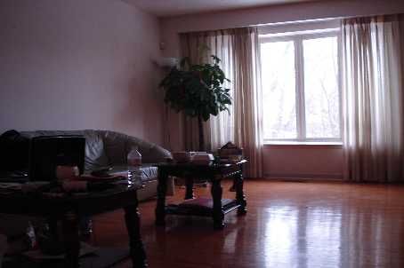 Preview image for 105 Mentor Blvd, Toronto