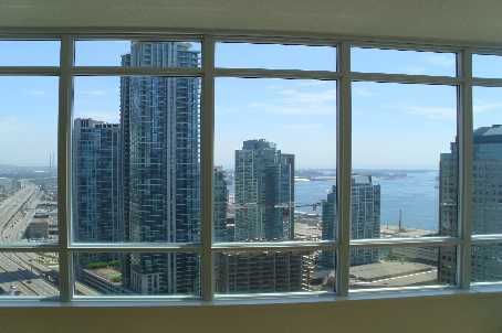 Preview image for 65 Bremner Blvd #2810, Toronto