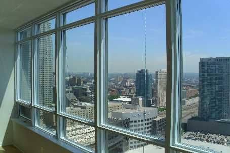 Preview image for 65 Bremner Blvd #2810, Toronto