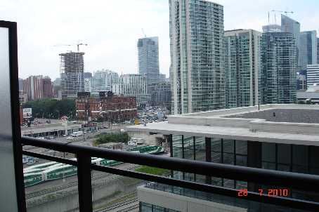 Preview image for 25 Capreol Crt #1101, Toronto