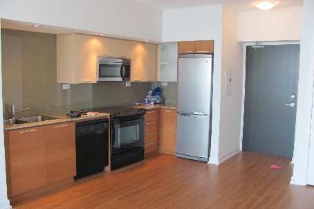 Preview image for 25 Capreol Crt #3610, Toronto