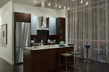 Preview image for 21 Balmuto St #904, Toronto