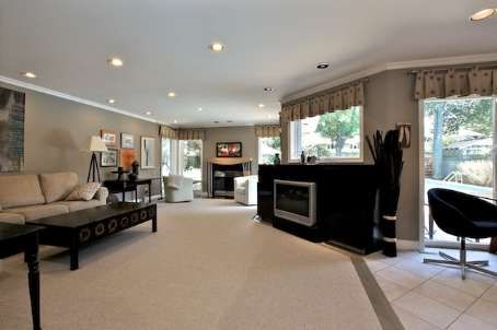 Preview image for 67 Bannatyne Dr, Toronto