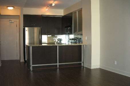 Preview image for 438 King St W #519, Toronto